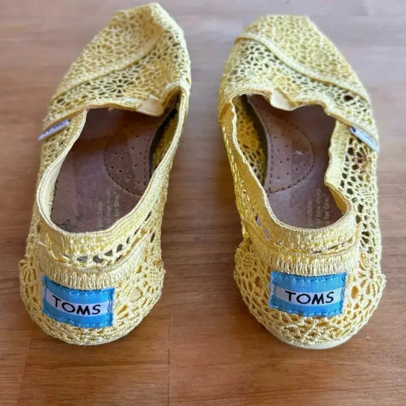 Yellow embroidered eyelet Tom’s girls women’s 5 - Picture 5 of 7